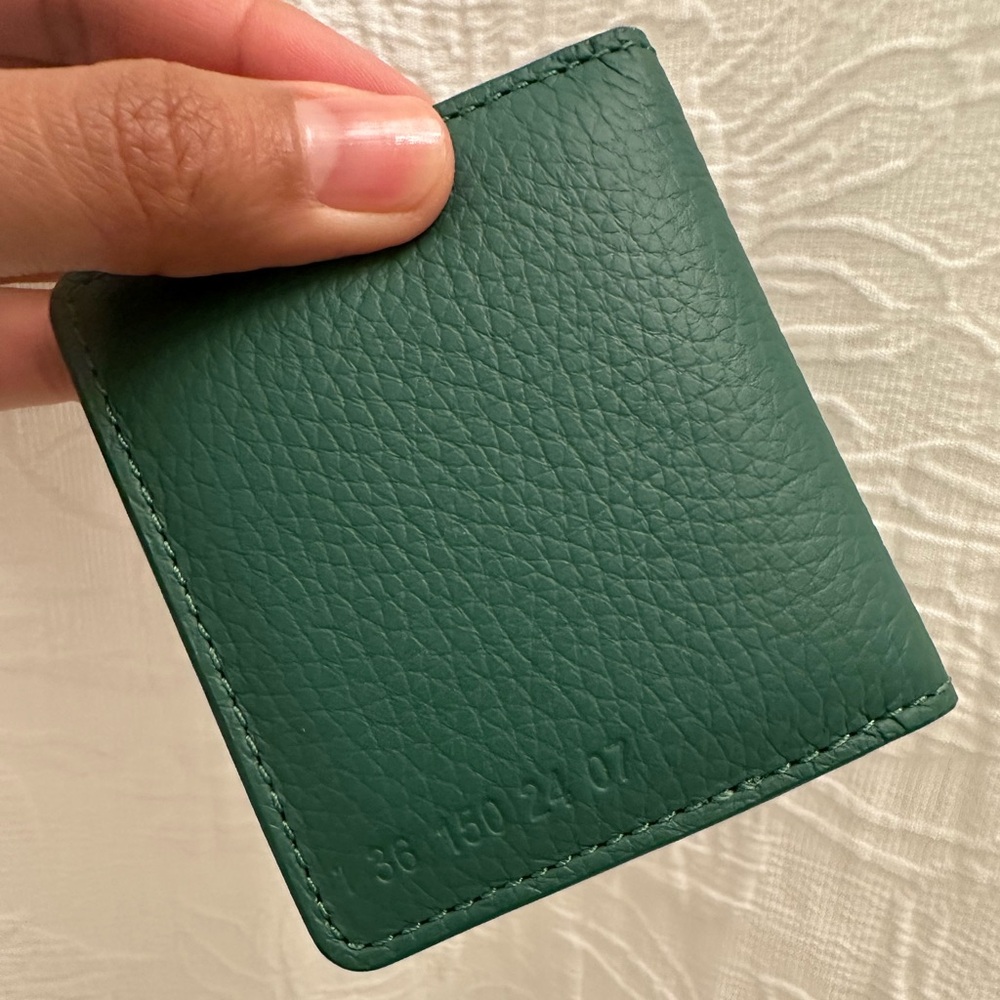 Maison de Sabre Leather Compact Mirror - Picture 2 of 4